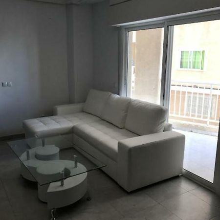 Modern Beach Apartment 托雷维耶哈 外观 照片