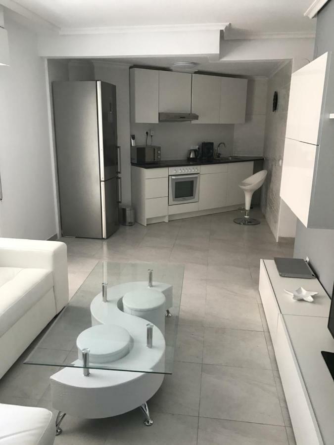 Modern Beach Apartment 托雷维耶哈 外观 照片